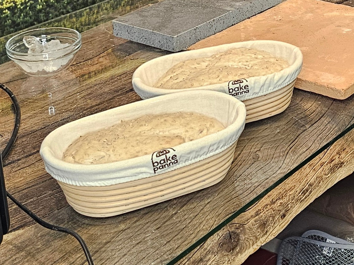 4 pk.  Bakepanna Hevekurv Banetton oval med lining 25 cm